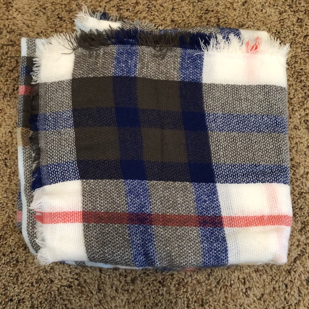 Full size blanket scarf